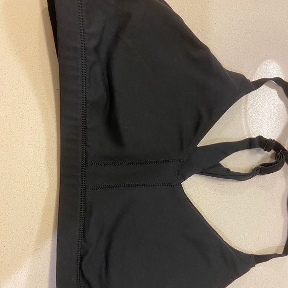 Fabletics Black Emma Low Impact Sports Bra - Picture 4 of 5